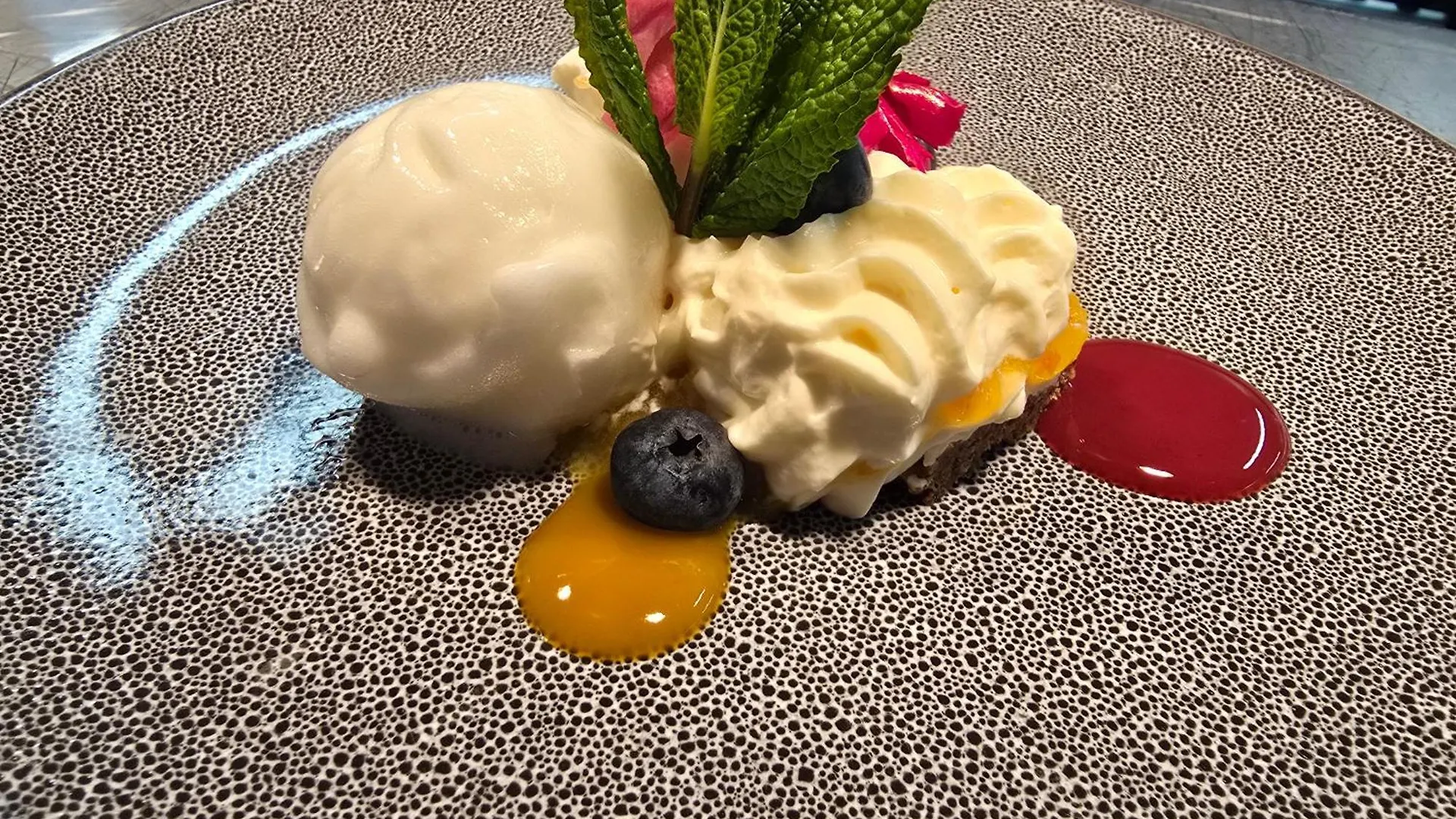 Delmont Hotel & View Restaurant Scarborough