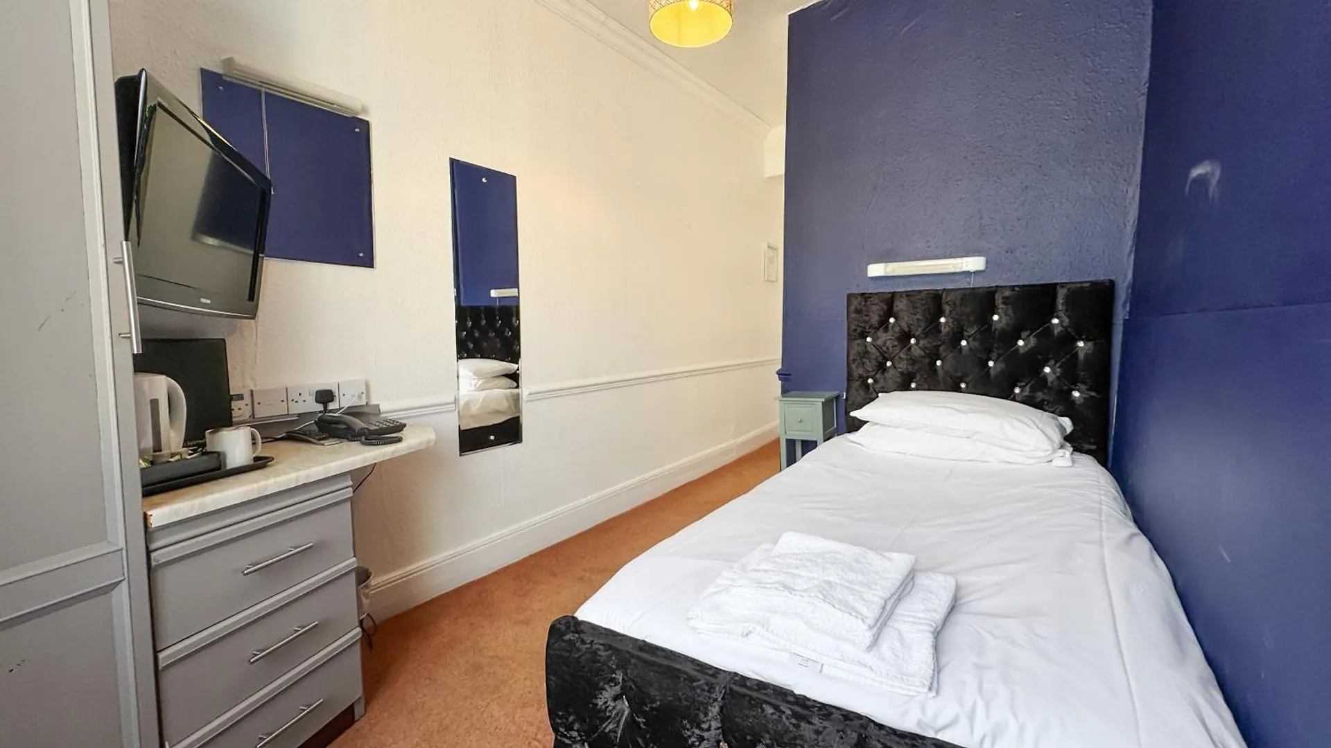 Delmont Hotel & View Restaurant Scarborough 3*,