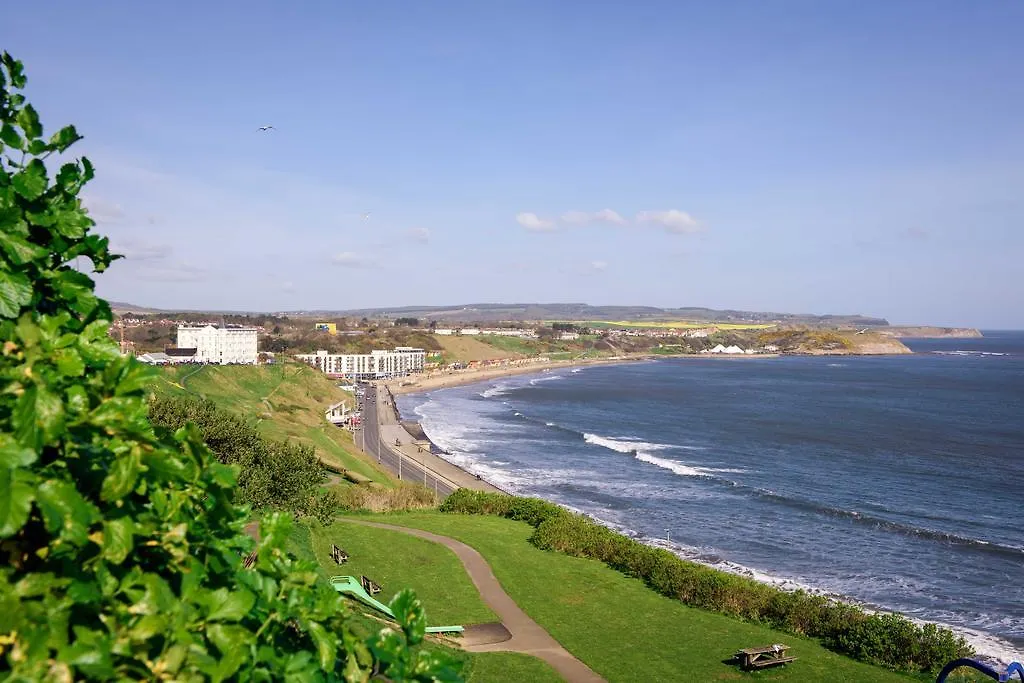 Delmont Hotel & View Restaurant Scarborough
